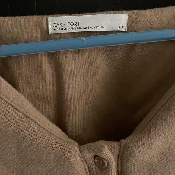 Oak & Fort Crop V-neck Sweater - Picture 2 of 2